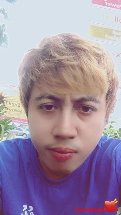 Ven13 Filipina Man from Manila