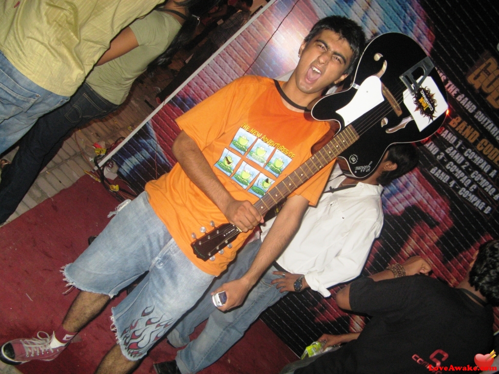 varunsetsfire Indian Man from Bangalore