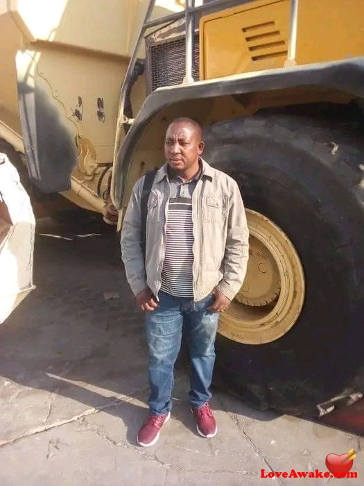 Mhlengwe African Man from Kempton Park