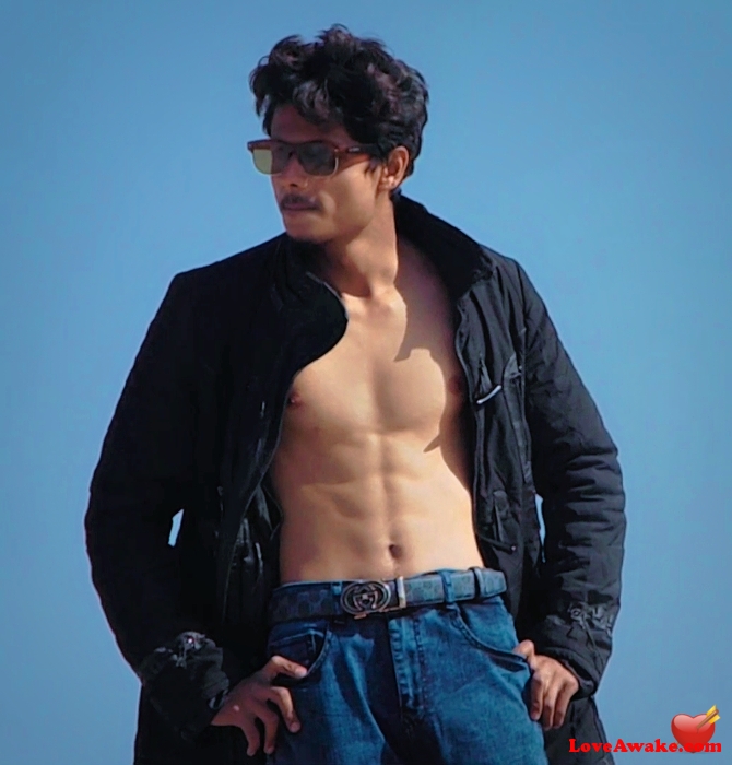 Shahrukhlovely Pakistani Man from Karachi