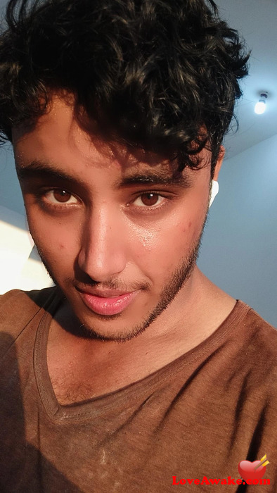 Taha0 UAE Man from Al Ain