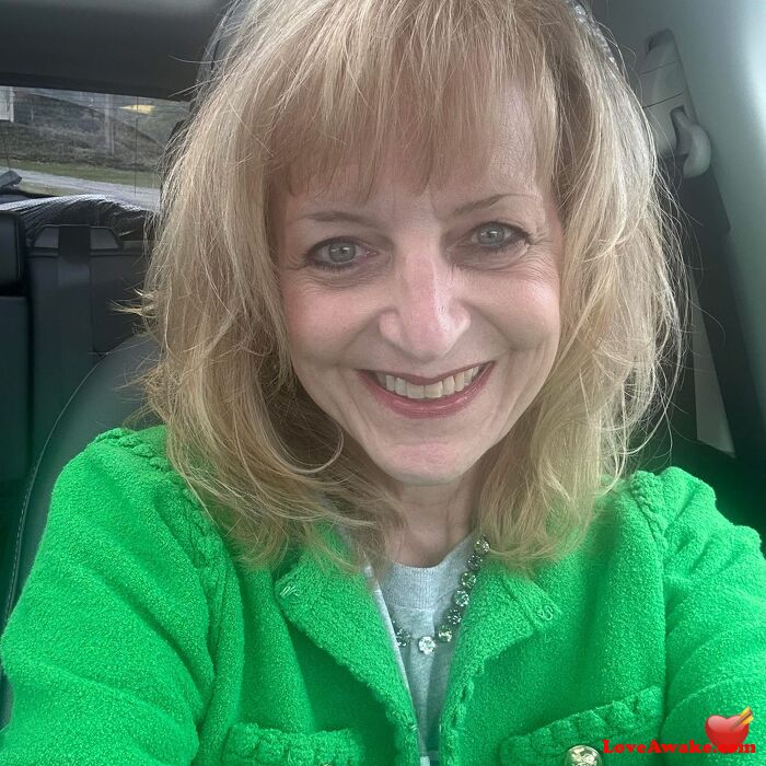 charlotteamin American Woman from Amelia City