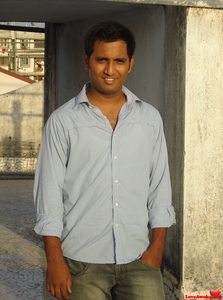 ideep Indian Man from Mumbai (ex Bombay)