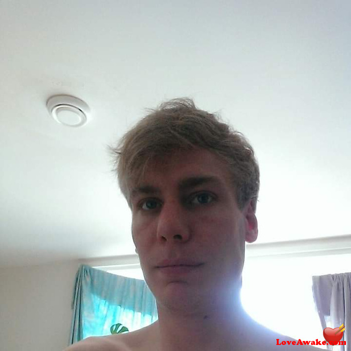 Lupinmoon UK Man from Clacton-on-Sea