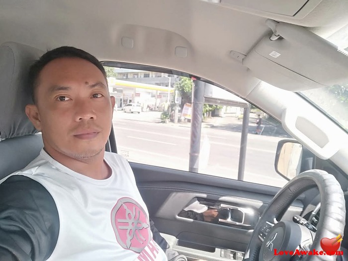 Jericho20 Filipina Man from Cebu