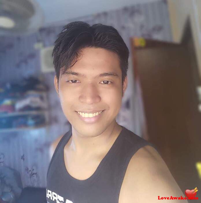 trygallion31 Filipina Man from Cavite, Luzon