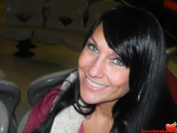 Angie122 American Woman from Aurora