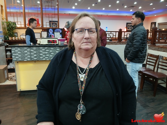 tweety63 American Woman from New London
