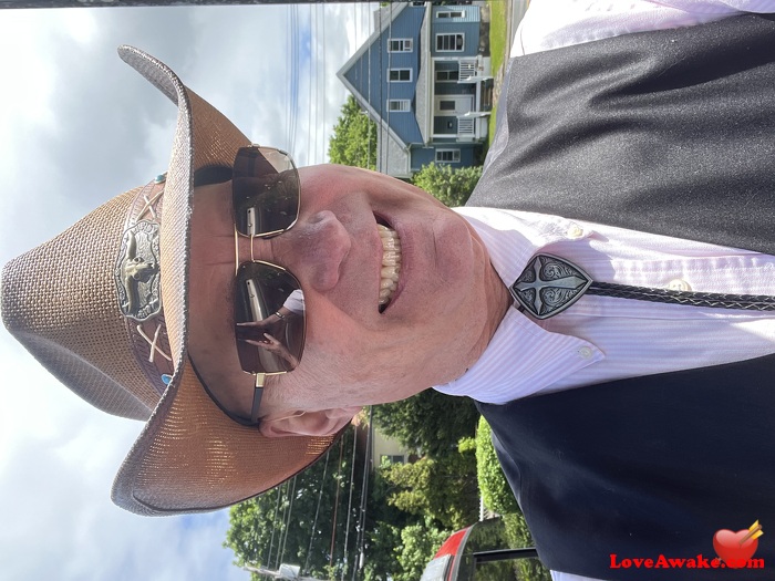 Christial14 American Man from Onset