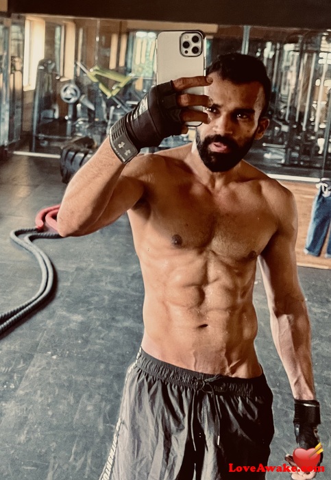 Mubz66 Indian Man from Bangalore