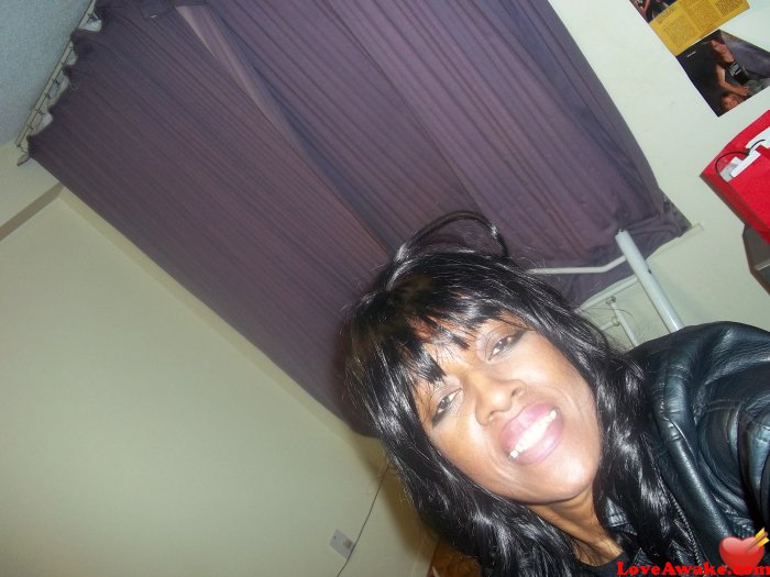 deb48 Canadian Woman from Mississauga