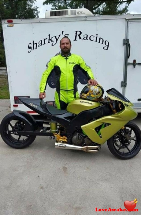 Sharky81 American Man from Jacksonville