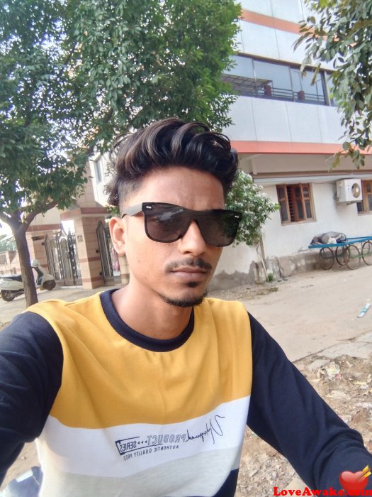 Maniya8574 Indian Man from Ahmedabad