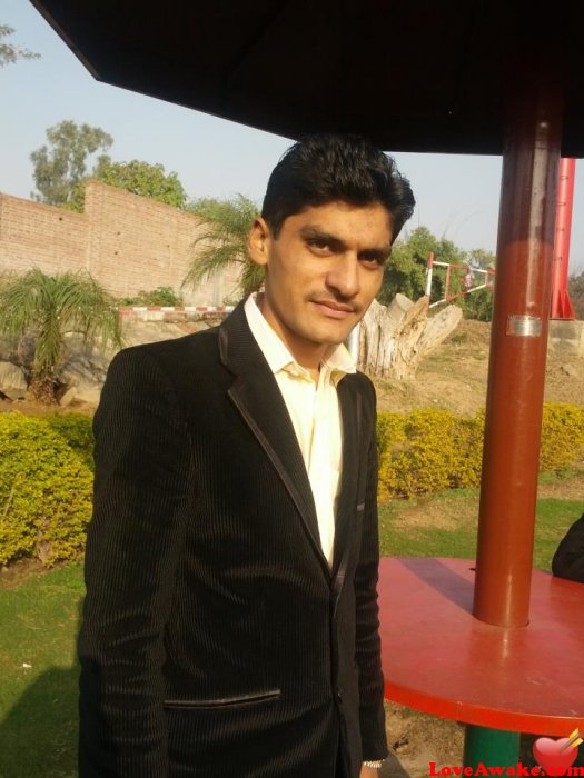 atiflatif81 Pakistani Man from Gujrat
