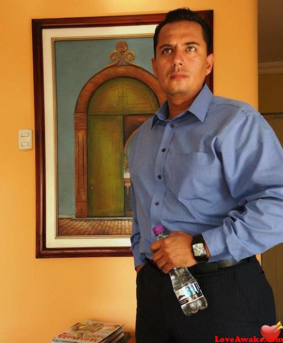 edichain Ecuador Man from Guayaquil