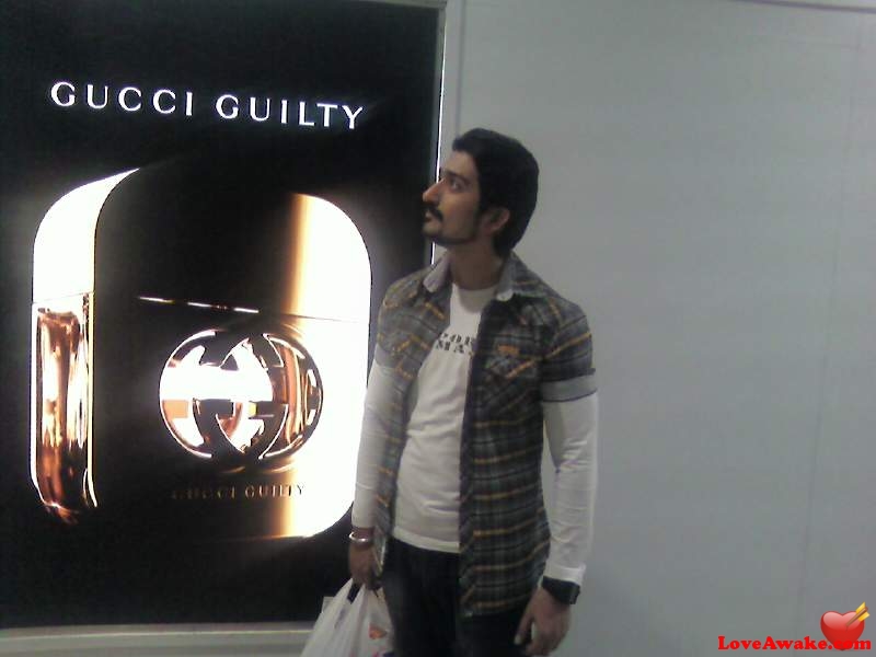 shahozai Pakistani Man from Lahore
