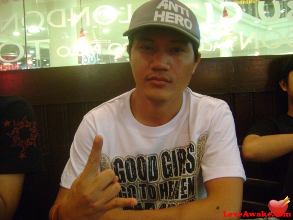 blinkumentary Filipina Man from Cebu