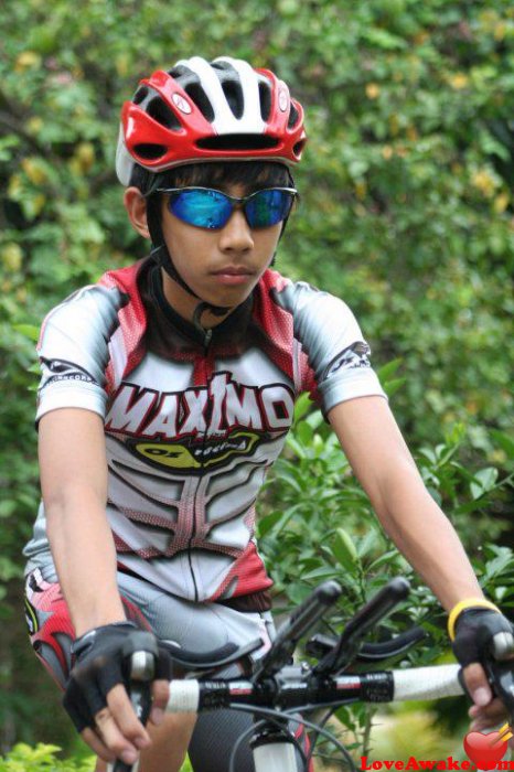 oorv Filipina Man from Cebu