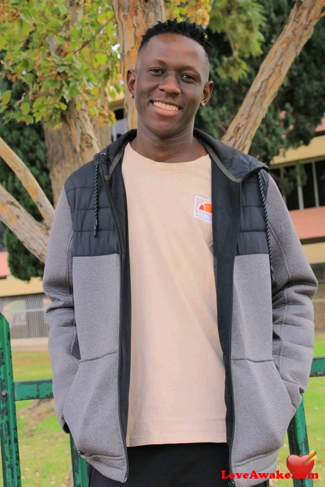 Vusi4 African Man from Upington