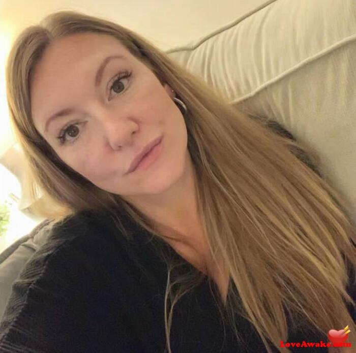 Luna227 Canadian Woman from Bashaw