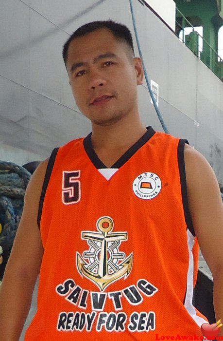 eulotar Filipina Man from Manila