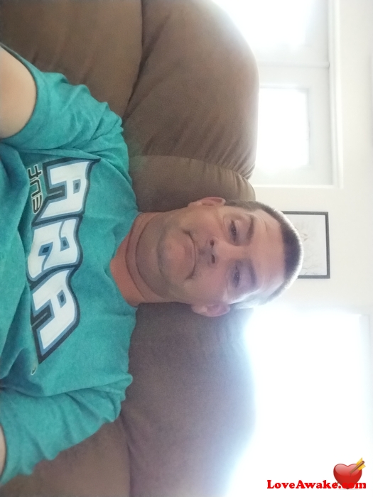 ace54 Canadian Man from Duncan/Quam