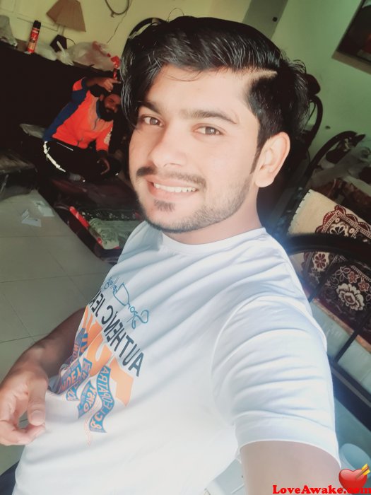 Sonujutt Pakistani Man from Gujrat