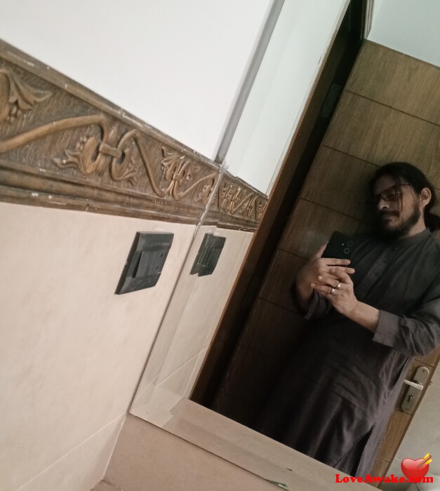 Nearsoma Pakistani Man from Islamabad