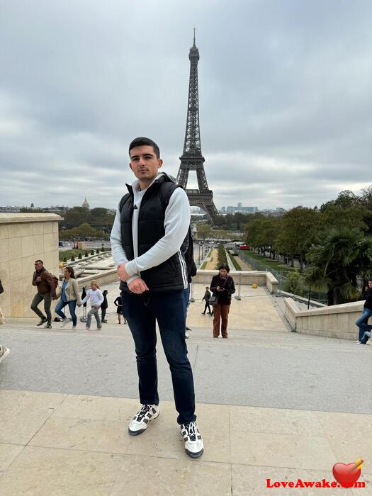 GabiGol27 Romanian Man from Bucharest = Bucuresti