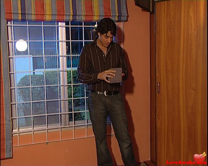 hotty85 Pakistani Man from Karachi