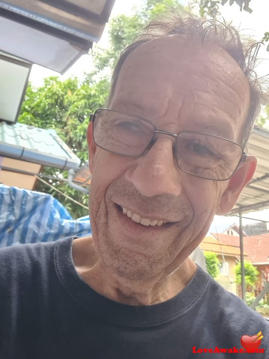 PhuketPete Filipina Man from Manila