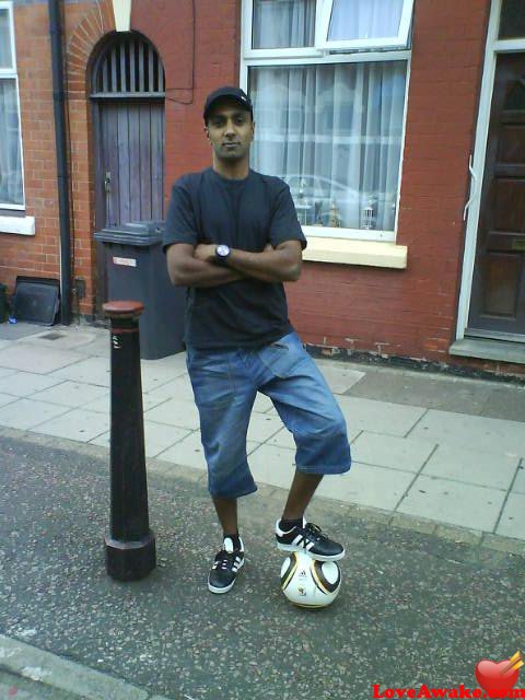 Ilyaas83 UK Man from Leicester