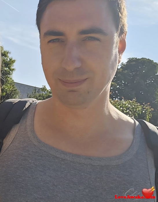 CasualLost Belgian Man from Mechelen
