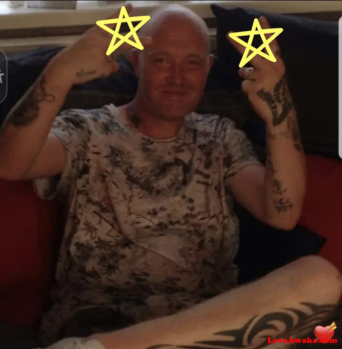 StillLee UK Man from London