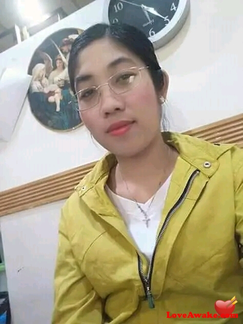Mieganda Filipina Woman from Manila