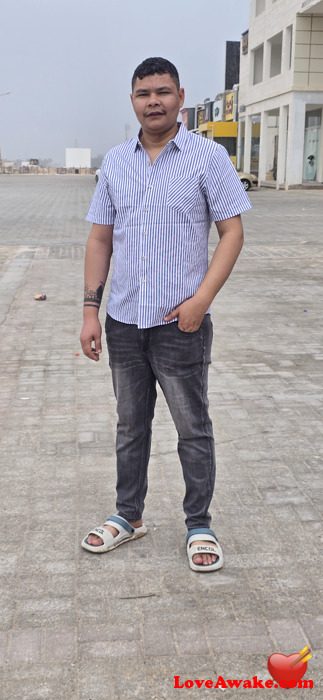 8958674975 Omani Man from Salalah