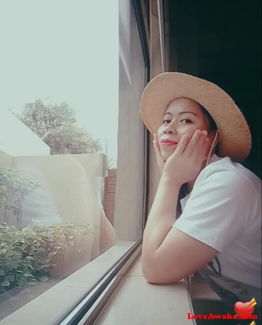 Jan181986 Filipina Woman from Butuan Bay/Masao