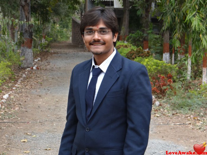 onlyakki Indian Man from Ahmedabad