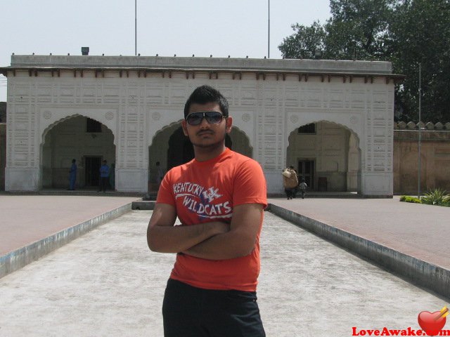 torner Pakistani Man from Karachi