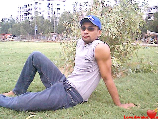 co0lmind Pakistani Man from Karachi