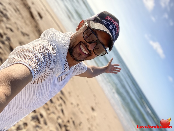 MrSaan Kuwaiti Man from Kuwait