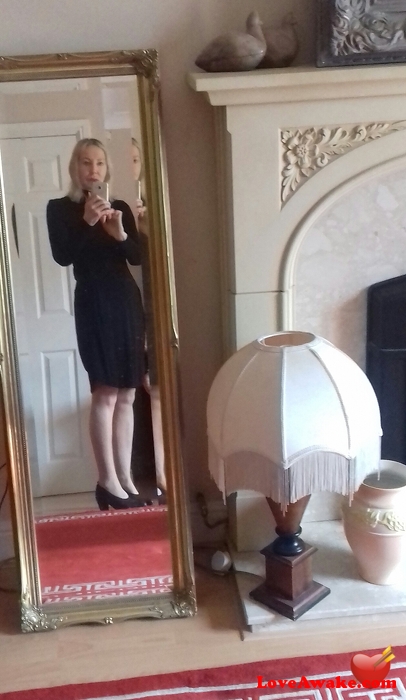 Iphigene UK Woman from Cirencester