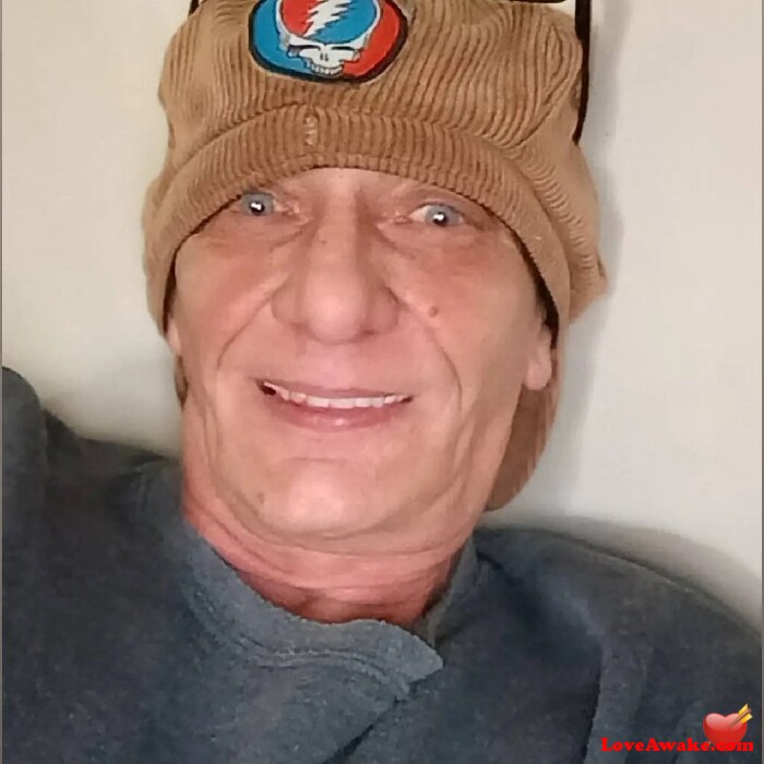 Isatisfyyu American Man from Wilmington
