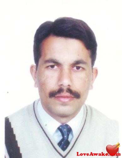 NAYAB32 Pakistani Man from Lahore