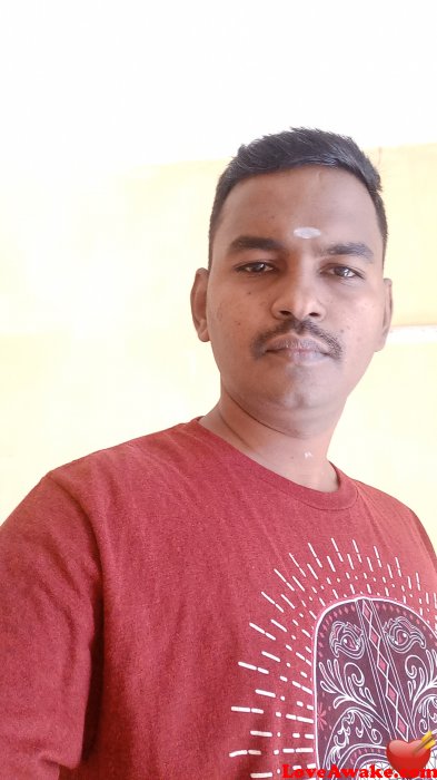 Satheesh6 Sri Lankan Man from Colombo