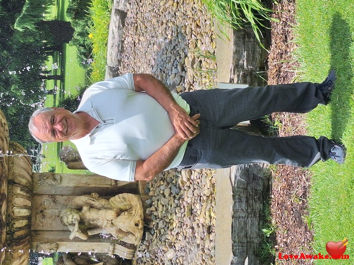 Terful1 Canadian Man from London