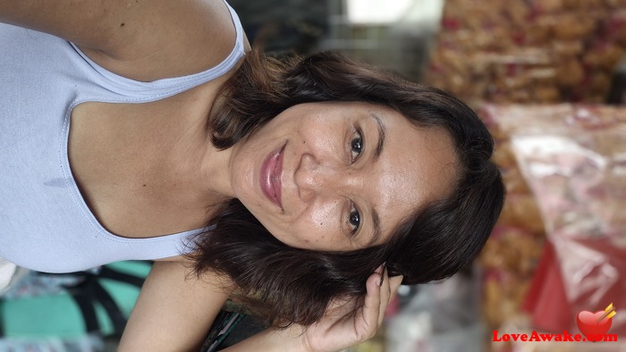 Chelay Filipina Woman from Cavite, Luzon