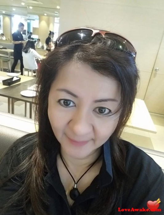 Mary37e American Woman from Stockton