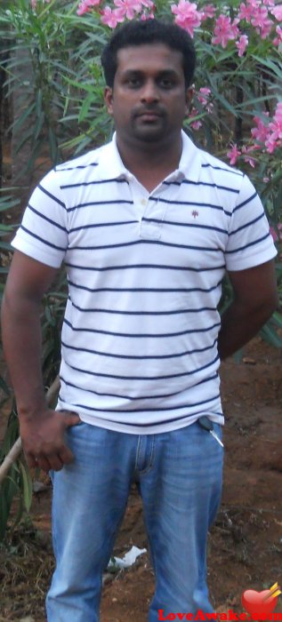 akgrl Indian Man from Quilon