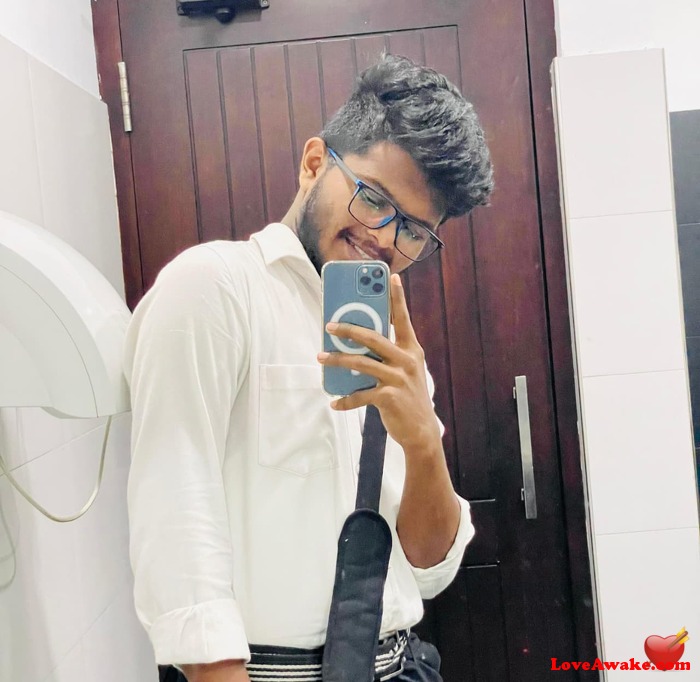 Vihaaaaa Sri Lankan Man from Kurunegala
